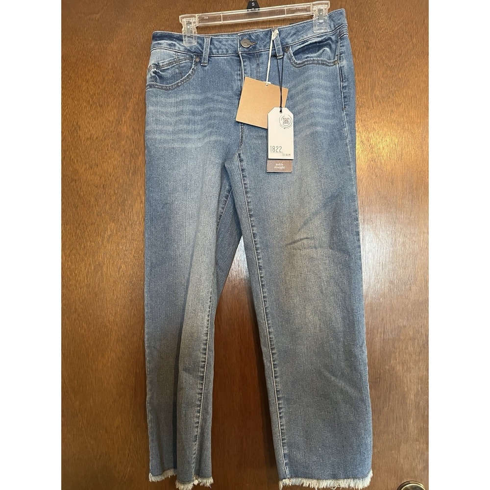 New 1822 Size 10  Ankle Straight Light Wash Denim Jeans